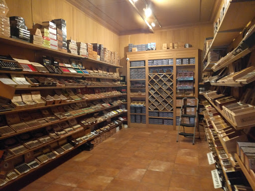 Tobacco Shop «La Casa Cigars and Lounge - Retail», reviews and photos, 1502 Randolph Street #100, Detroit, MI 48226, USA