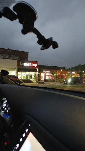 Video Game Store «GameStop», reviews and photos, 6116 188th St, Fresh Meadows, NY 11365, USA