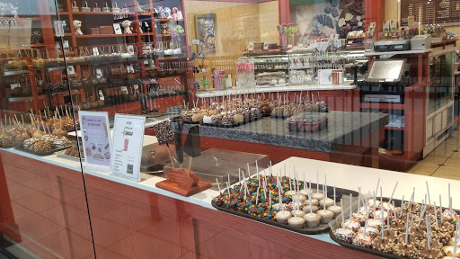 Shopping Mall «Salem Center», reviews and photos, 401 Center St NE, Salem, OR 97301, USA