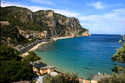 Saraceni Bay