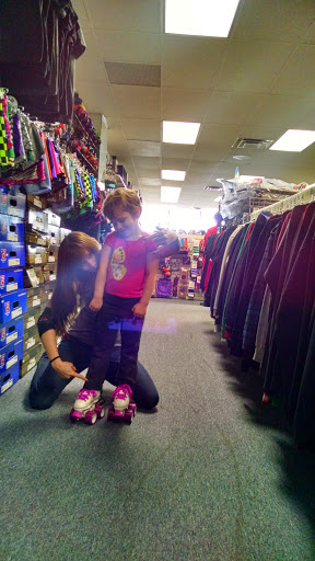 Skateboard Shop «Anime to Skateboards», reviews and photos, 13587 Eureka Rd, Southgate, MI 48195, USA