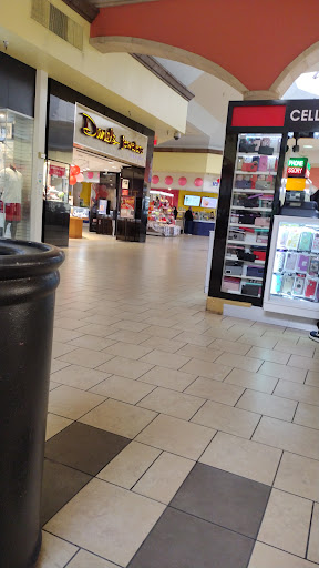 Shopping Mall «Panorama Mall», reviews and photos, 8401 Van Nuys Blvd, Panorama City, CA 91402, USA