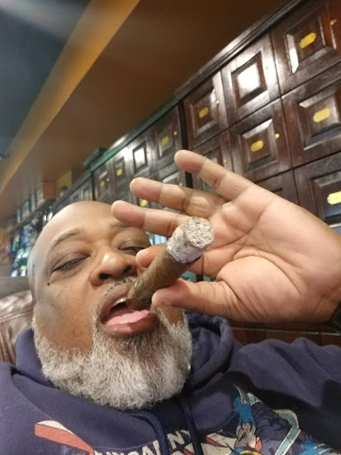 Tobacco Shop «Orange Cigar & More», reviews and photos, 278 Boston Post Rd, Orange, CT 06477, USA