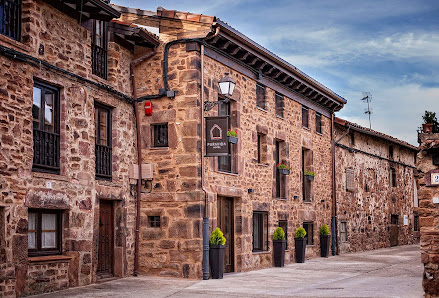 Hotel Pura Vida - Hotel con Encanto en Valgañón C. Real, 7, 26288 Valgañón, La Rioja, España