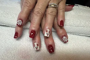 Luxe Nail Spa image
