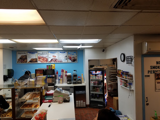 Donut Shop «Heavenly Doughnuts Shop», reviews and photos, 504 NE 102nd Ave, Portland, OR 97220, USA