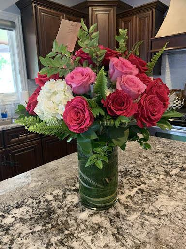 Florist «Royal Petals», reviews and photos, 188 E Wend St, Lemont, IL 60439, USA