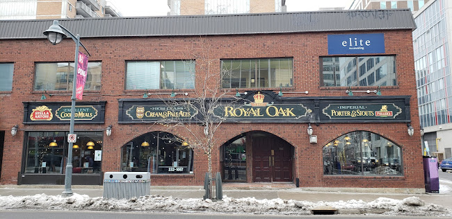 Reviews of The Royal Oak - Bank at Gloucester in Ottawa - Restaurant