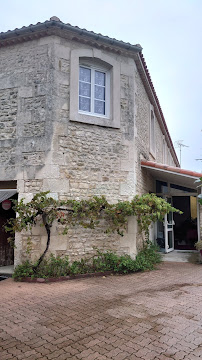 Extérieur du Hôtel Restaurant Le Commerce à Saujon - n°18