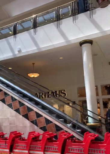 Furniture Store «Arhaus», reviews and photos, 4325 Glenwood Ave #1049, Raleigh, NC 27612, USA