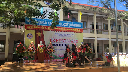 Trường THPT Đắk Mil