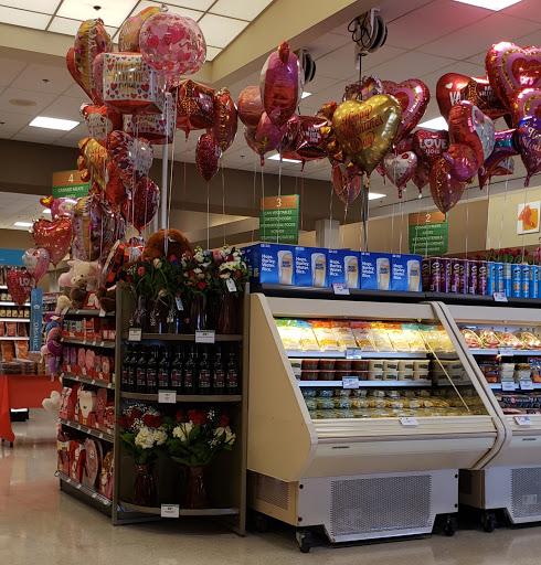 Supermarket «Publix Super Market at Daniels Crossing», reviews and photos, 6900 Daniels Pkwy Ste 19, Fort Myers, FL 33912, USA