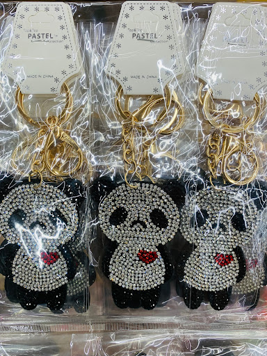 Beauty Supply Store «US Hair & Beauty Supply & Wig», reviews and photos, 3670 E Main St, Columbus, OH 43213, USA