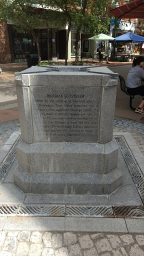 Shopping Mall «Mall Plaza», reviews and photos, 157 S Kalamazoo Mall, Kalamazoo, MI 49007, USA