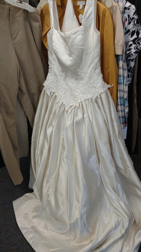 Thrift Store «Leeward Light Thrift Store», reviews and photos, 126 Bridge Rd, Salisbury, MA 01952, USA