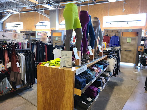 Camping Store «REI», reviews and photos, 2220 Village Walk Dr #150, Henderson, NV 89052, USA