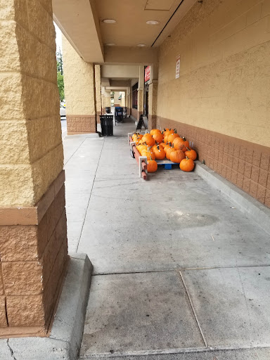 Grocery Store «Albertsons», reviews and photos, 25691 SE Stark St, Troutdale, OR 97060, USA