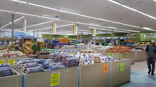 Grocery Store «Bravo Supermarkets», reviews and photos, 2701 N Hiawassee Rd, Orlando, FL 32818, USA