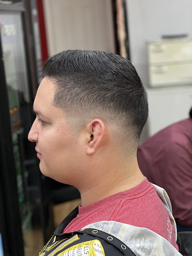 Barber Shop «THE PATIO BARBER SHOP», reviews and photos, 37 W Somerset St, Raritan, NJ 08869, USA