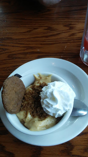 American Restaurant «Cracker Barrel Old Country Store», reviews and photos, 5706 Northridge Dr, Gurnee, IL 60031, USA