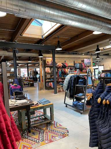 Clothing Store «Patagonia Denver», reviews and photos, 1431 15th St, Denver, CO 80202, USA