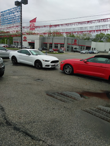 Car Dealer «Kia of Bedford», reviews and photos, 18180 Rockside Rd, Bedford, OH 44146, USA