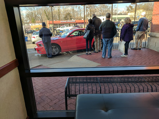 Car Wash «Waterway Carwash», reviews and photos, 10850 Manchester Rd, Kirkwood, MO 63122, USA