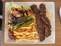 Kebab du Restaurant grec Istanbul grill Saint-Ouen l’aumône à Saint-Ouen-l'Aumône - n°1