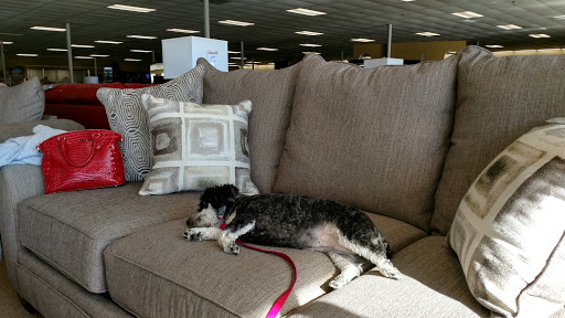 Furniture Store «Furniture Fair», reviews and photos, 1310 N Wesleyan Blvd, Rocky Mount, NC 27804, USA