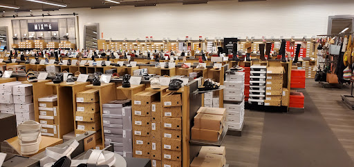 Shoe Store «DSW Designer Shoe Warehouse», reviews and photos, 3635 28th St SE, Grand Rapids, MI 49512, USA