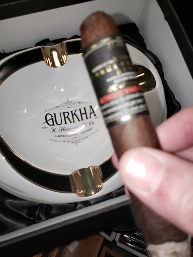 Tobacco Shop «Tobacco Depot», reviews and photos, 169 E Bloomingdale Ave, Brandon, FL 33511, USA