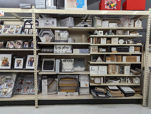 Discount Store «Big Lots», reviews and photos, 6171 Columbia Crossing Cir, Columbia, MD 21045, USA