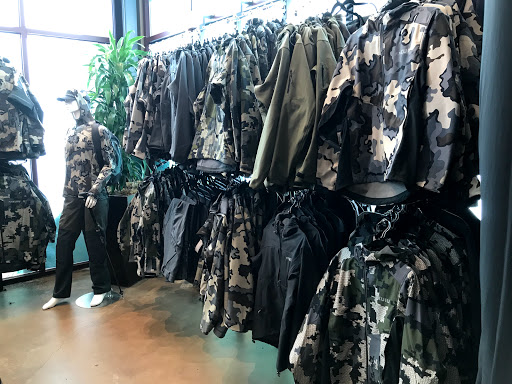 Outdoor Sports Store «KUIU», reviews and photos, 1920 N Lincoln St #101, Dixon, CA 95620, USA