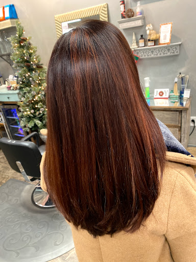 Hair Salon «Mirrors Salon and Boutique», reviews and photos, 800 Battlefield Blvd S #103, Chesapeake, VA 23322, USA