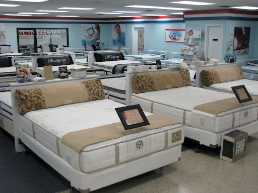 Appliance Store «Famous Tate Appliance & Bedding Centers», reviews and photos, 8317 N Armenia Ave, Tampa, FL 33604, USA