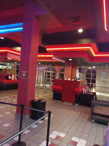 Movie Theater «Regal Cinemas Edgmont Square 10», reviews and photos, 4777 West Chester Pike, Newtown Square, PA 19073, USA