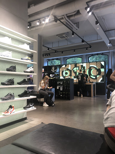 Nike Store