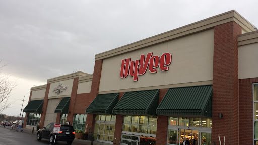 Grocery Store «Hy-Vee», reviews and photos, 6150 Egan Dr, Savage, MN 55378, USA