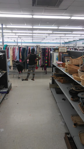 Thrift Store «Value Village Thrift Store», reviews and photos, 4451 Central Ave, Charlotte, NC 28205, USA