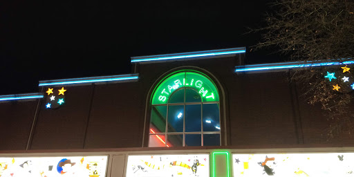 Movie Theater «Regal Cinemas Starlight 14 - Charlotte», reviews and photos, 11240 N Tryon St, Charlotte, NC 28262, USA