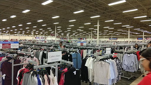Clothing Store «Burlington Coat Factory», reviews and photos, 8204 S Orange Blossom Trail, Orlando, FL 32809, USA