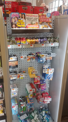 Supermarket «Giant (supermarket)», reviews and photos, 1345 Park Rd NW, Washington, DC 20010, USA