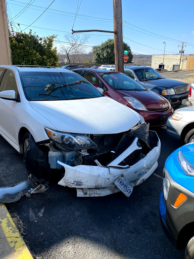Auto Body Shop «Caliber Collision», reviews and photos, 16 Sweeley St, Alexandria, VA 22314, USA