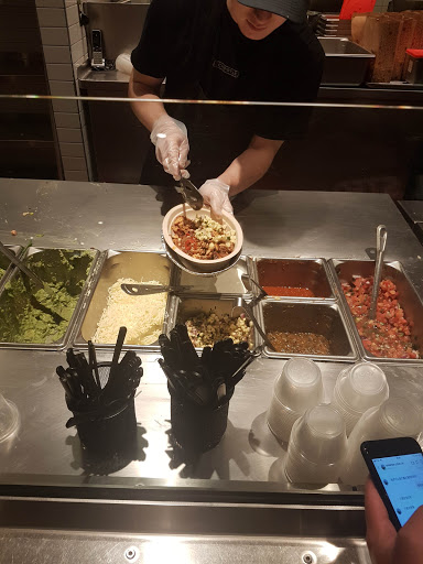 Mexican Restaurant «Chipotle Mexican Grill», reviews and photos, 501 N State College Blvd, Fullerton, CA 92831, USA