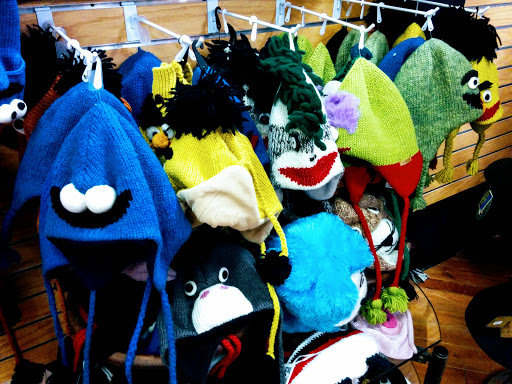 Gift Shop «Quilts Unlimited/ J. Fenton Gifts», reviews and photos, 118 E Main St, Charlottesville, VA 22902, USA