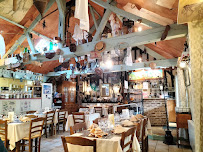 Atmosphère du Restaurant Le Grenier à Popote à Craon - n°1