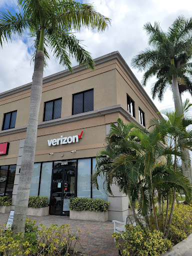 Cell Phone Store «Verizon Authorized Retailer, TCC», reviews and photos, 2091 Indian River Blvd, Vero Beach, FL 32960, USA