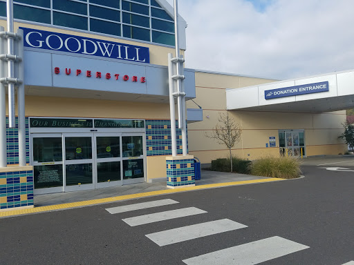 Non-Profit Organization «Goodwill», reviews and photos, 9999 SE 82nd Ave, Happy Valley, OR 97086, USA