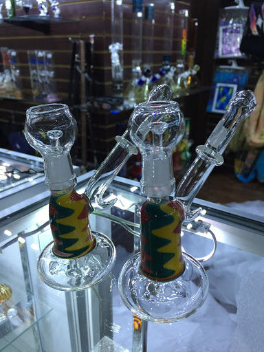 Tobacco Shop «Nirvana smoke shop», reviews and photos, 215 N Carroll Blvd, Denton, TX 76201, USA