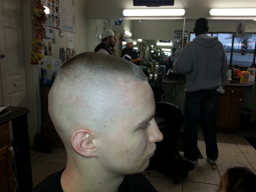 Barber Shop «Royal Kutz Barber Shop», reviews and photos, 1244 N Belt Line Rd, Irving, TX 75061, USA